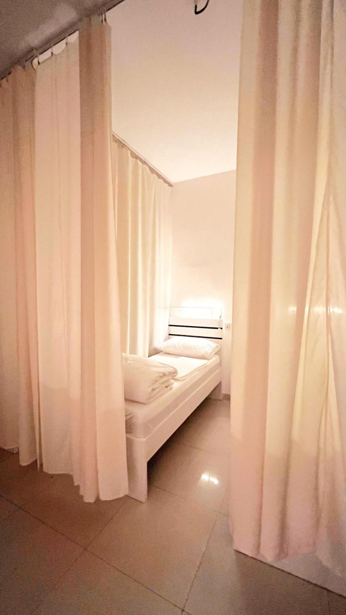 Westay Hostel Dubaï Extérieur photo